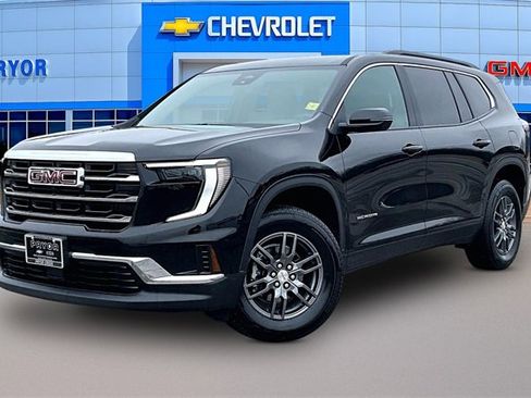 Used 2025 GMC Acadia Elevation image 3