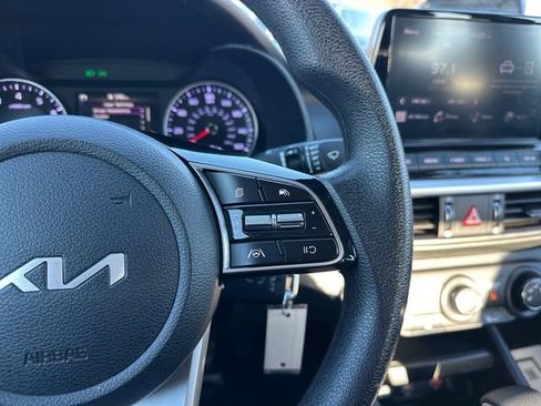 Used 2024 Kia Forte LXS image 22