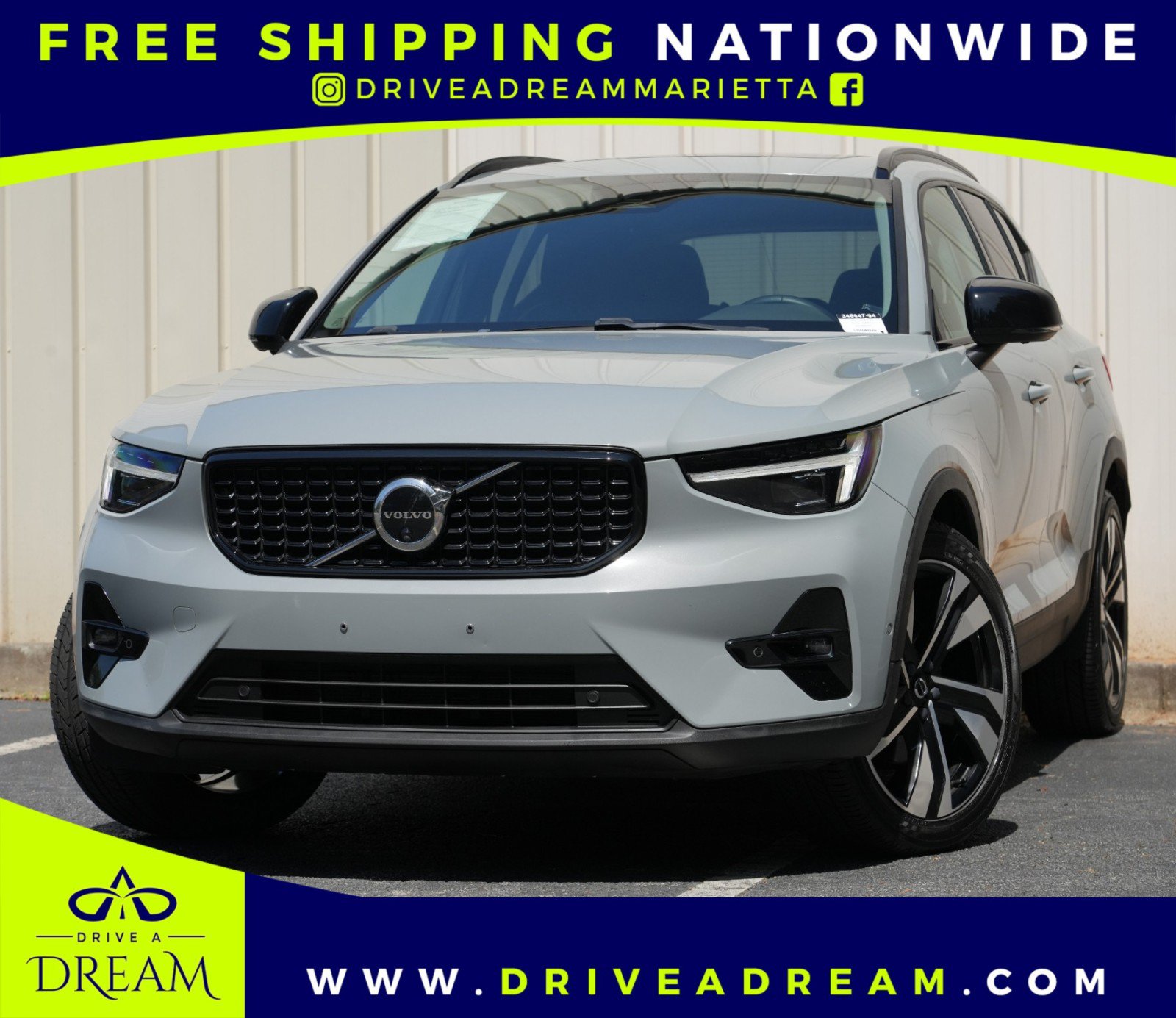 Used 2024 Volvo XC40 B5 Ultimate w/ Protection Package Premier AWD/4WD image 1