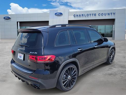 Used 2021 Mercedes-Benz GLB 35 AMG 4MATIC image 4