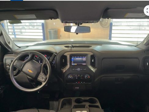 Used 2021 Chevrolet Silverado 1500 Custom image 11