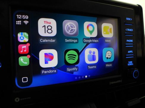 Used 2021 Toyota RAV4 XLE w/ Convenience Package FWD image 26