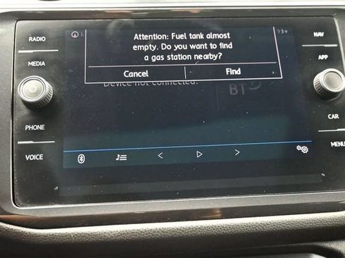 Used 2019 Volkswagen Tiguan SEL FWD image 15