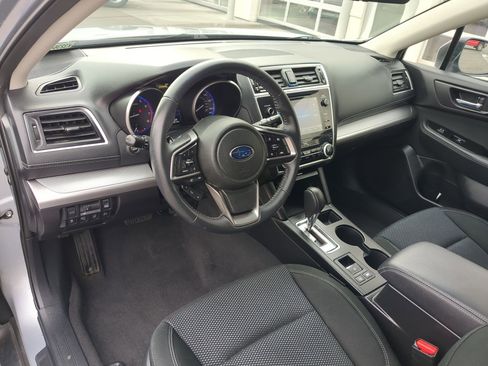 Used 2019 Subaru Outback 2.5i Premium image 16