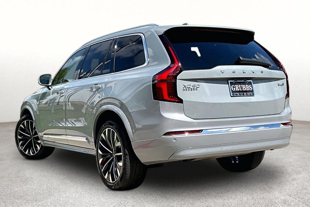 Certified 2026 Volvo XC90 B6 Plus AWD/4WD image 16