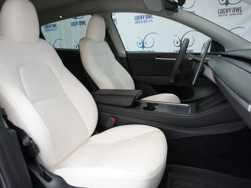 Used 2023 Tesla Model Y Performance image 19