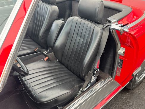 Used 1987 Mercedes-Benz 560 SL image 23