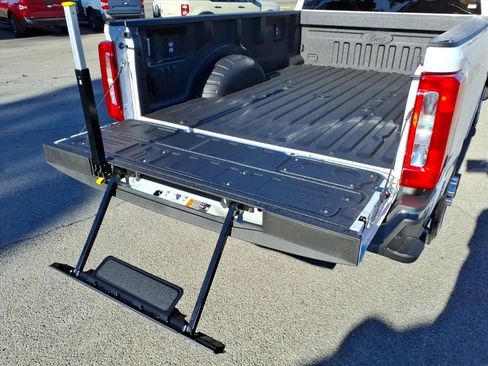 New 2026 Ford F250 XL image 6