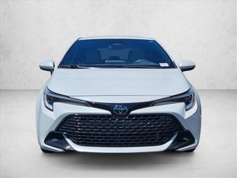 Used 2023 Toyota Corolla SE FWD image 2
