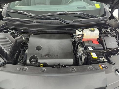 Used 2023 Buick Enclave Avenir w/ Avenir Technology Package AWD/4WD image 40