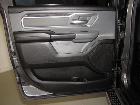 Used 2021 RAM 1500 Big Horn image 14