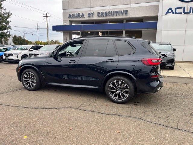 Used 2021 BMW X5 xDrive40i w/ M Sport Package AWD/4WD image 5