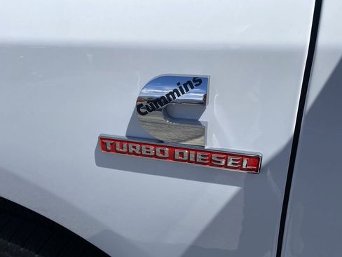 Used 2025 RAM 2500 Big Horn w/ Bed Convenience Group RWD image 35