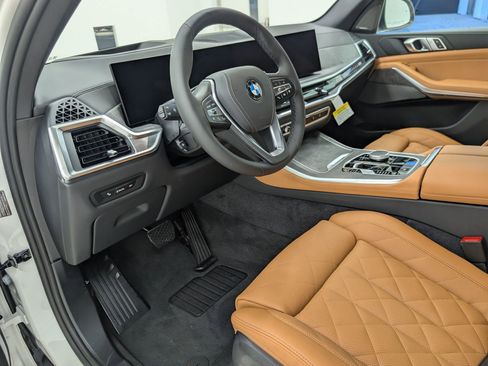 Used 2026 BMW X5 xDrive40i AWD/4WD image 4