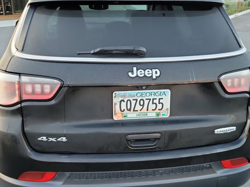 Used 2018 Jeep Compass Latitude w/ Popular Equipment Group image 18