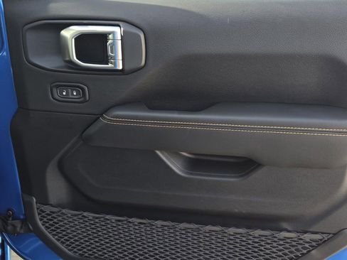 New 2026 Jeep Gladiator Sport image 9