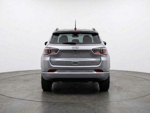 Used 2025 Jeep Compass Trailhawk AWD/4WD image 7