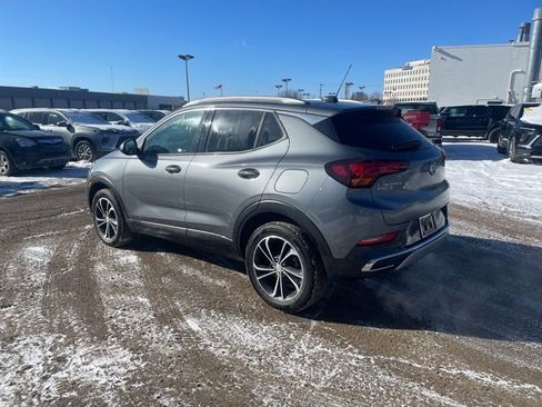 Used 2020 Buick Encore GX Essence image 5