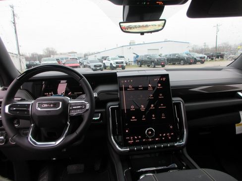 New 2026 GMC Yukon Elevation image 16