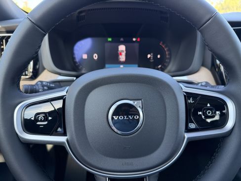 New 2026 Volvo XC60 B5 Core w/ Protection Package image 28