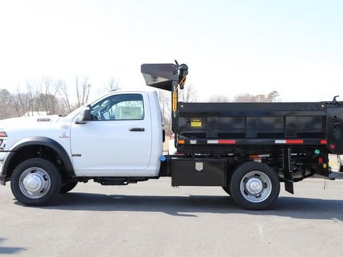 New 2026 RAM 5500 Tradesman w/ Chrome Appearance Group AWD/4WD image 33