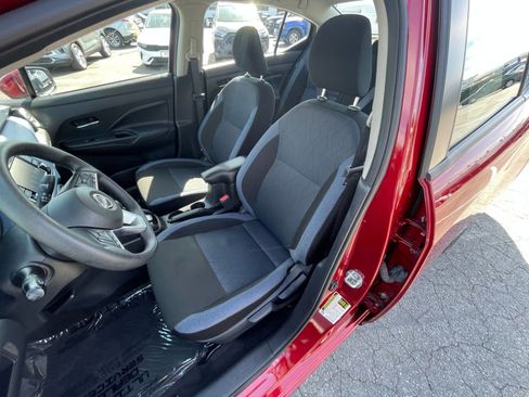 Used 2025 Nissan Versa SV image 36