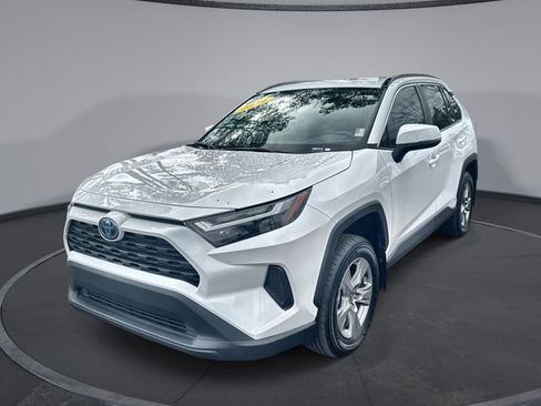 Used 2024 Toyota RAV4 XLE image 1