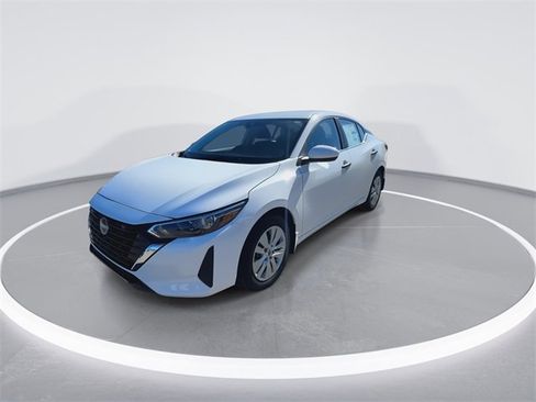 New 2025 Nissan Sentra S image 4