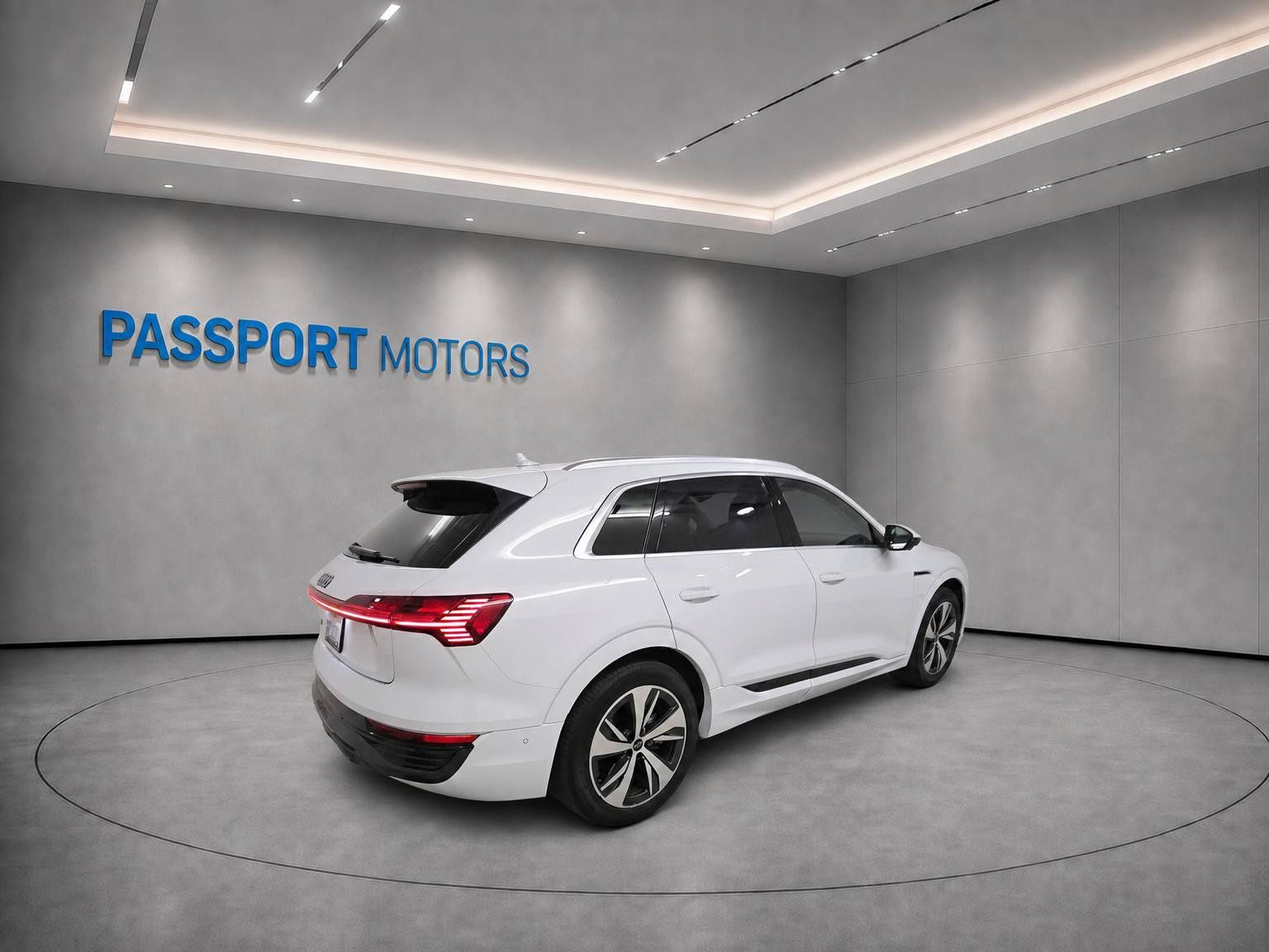Used 2024 Audi Q8 e-tron Premium Plus w/ Premium Plus Package AWD/4WD image 4