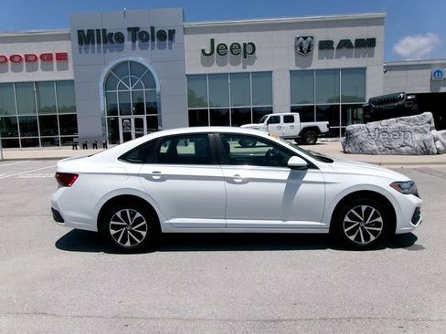 Used 2024 Volkswagen Jetta S image 5