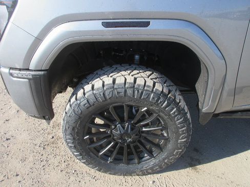 New 2026 GMC Sierra 2500 AT4 w/ AT4 Premium Plus Package image 13