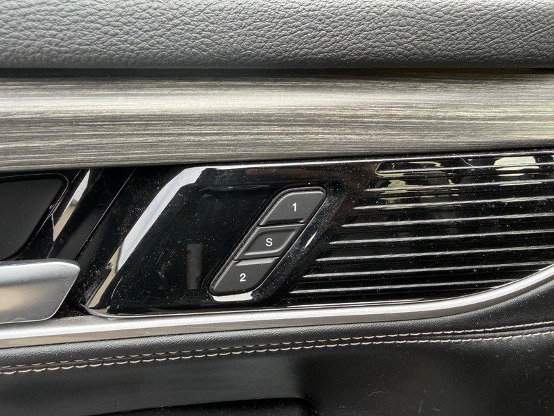 Used 2024 Jeep Wagoneer Series II AWD/4WD image 21