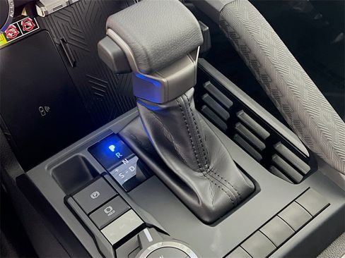 Certified 2025 Toyota Tacoma SR5 image 16