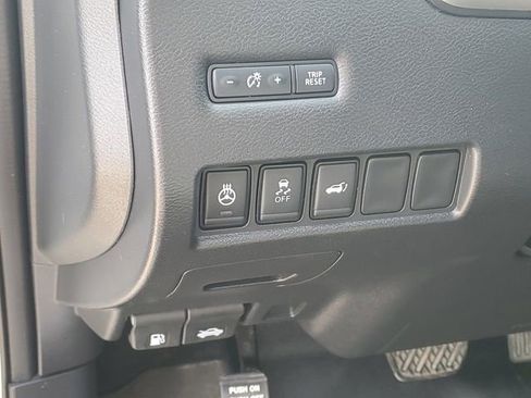 Used 2018 Nissan Murano SL AWD/4WD image 22