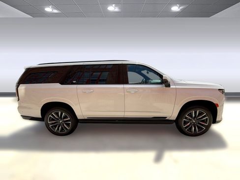 Used 2021 Cadillac Escalade ESV Sport w/ Driver Assist Tech Package RWD image 7