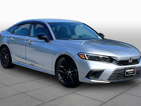 Used 2023 Honda Civic Sport image 3