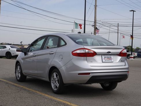 Used 2017 Ford Fiesta SE FWD image 5