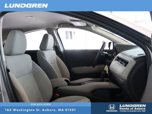 Used 2019 Honda HR-V LX image 16