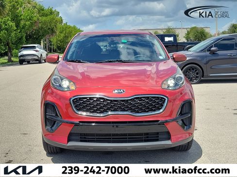 Used 2022 Kia Sportage LX FWD image 2