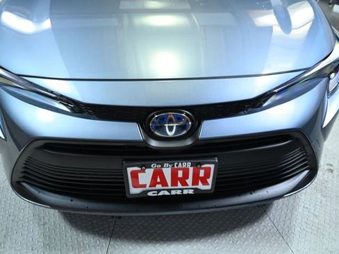 Used 2025 Toyota Corolla LE w/ LE Premium Package image 17