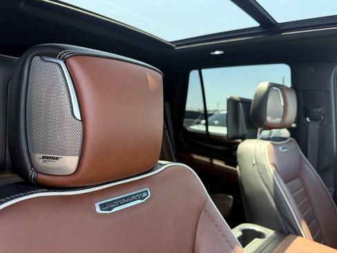 Used 2023 GMC Yukon Denali Ultimate image 46
