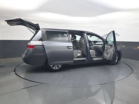 Used 2016 Honda Odyssey EX-L image 40