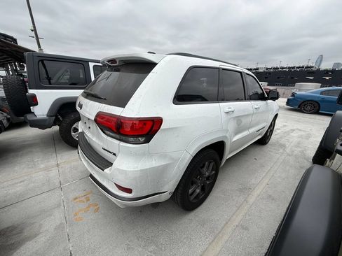 Used 2019 Jeep Grand Cherokee Limited X AWD/4WD image 2