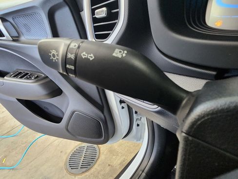 New 2026 Hyundai Venue SEL image 18