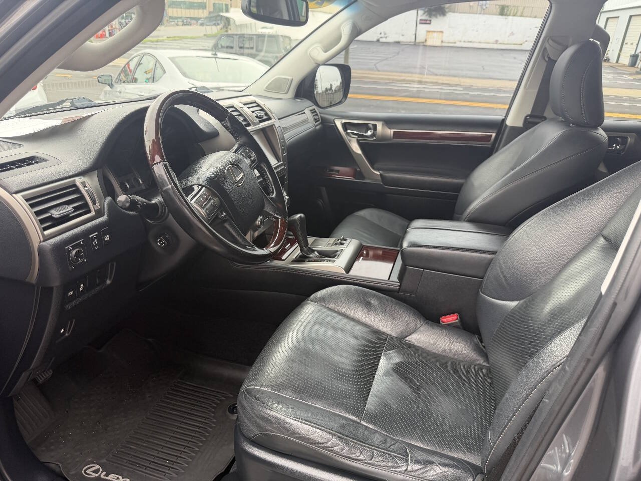 Used 2019 Lexus GX 460 Premium AWD/4WD image 8