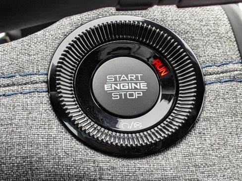 New 2026 Jeep Compass Latitude image 24