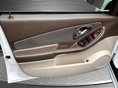 Used 2006 Chevrolet Malibu LT FWD image 19