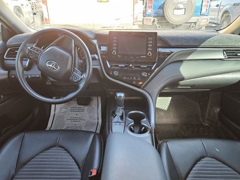 Used 2024 Toyota Camry SE image 13