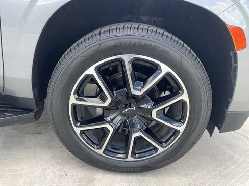 Used 2022 Chevrolet Tahoe RST w/ Luxury Package RWD image 33