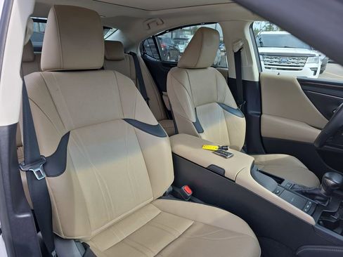 Used 2021 Lexus ES 350 Ultra Luxury w/ Accessory Package 2 image 13